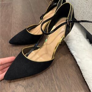 Elegant Black and Gold Women's Heels